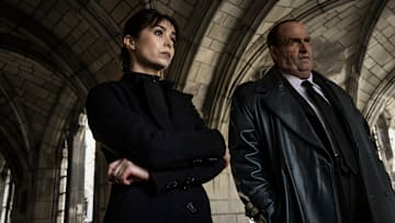 Cristin Milioti as Sofia Falcone and Colin Farrell as Oz Cobb in The Penguin