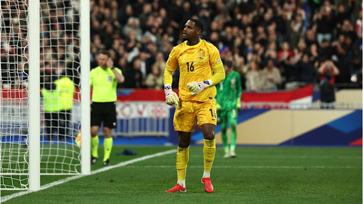 Mike Maignan et l'équipe de France se préparent pour le tirage au sort de la Coupe du monde 2026