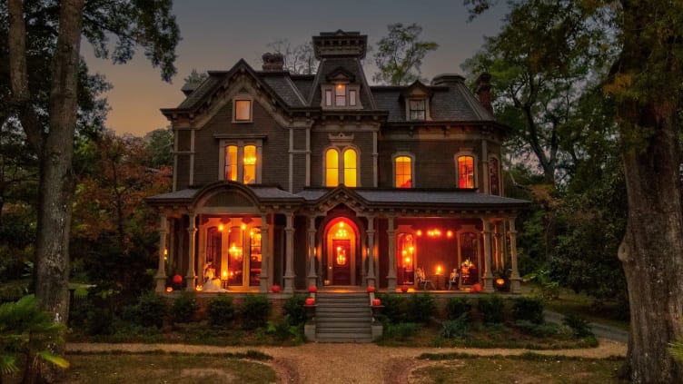 Stranger things upside down house 2025