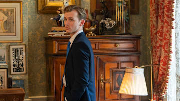 Harry Lawtey as Robert in Industry season 3 episode 5