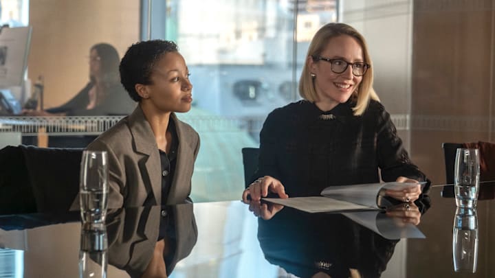 Myha'la as Harper and Sarah Goldberg as Petra in Industry season 3 episode 6