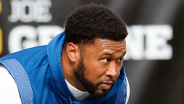 DeForest Buckner of the Indianapolis Colts pregame