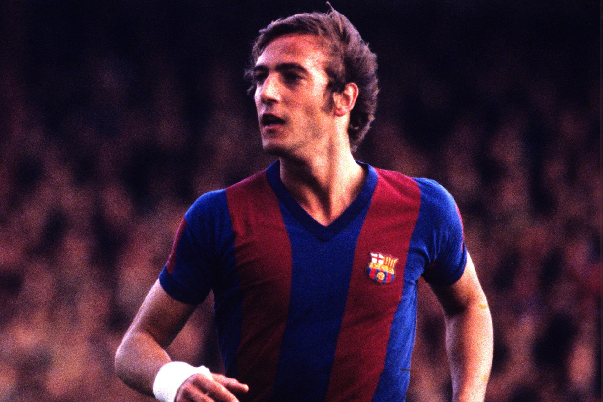 Johan Neeksens in action for Barcelona.