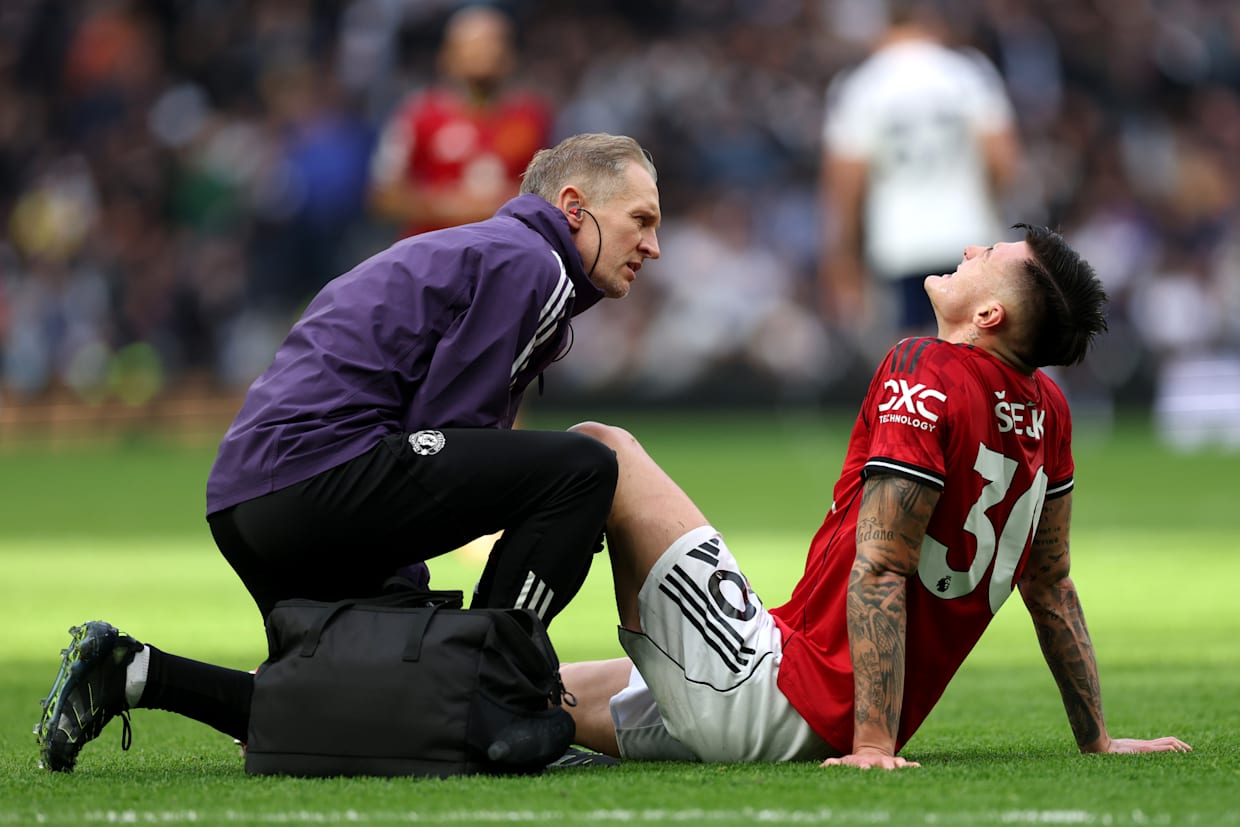 Benjamin Šeško’s Manchester United injury return date