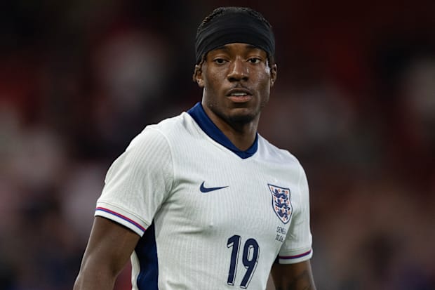 Noni Madueke in England kit.