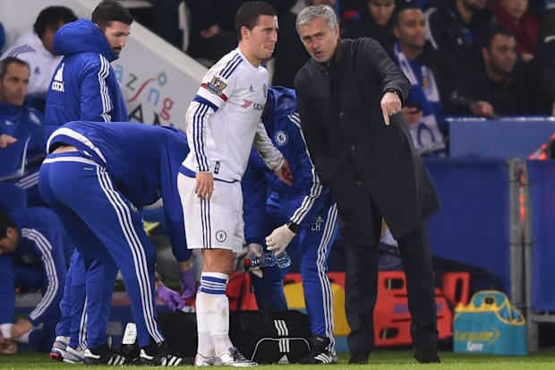 เอเดน อาซาร์ด (ซ้าย) และ โชเซ่ มูรินโญ่