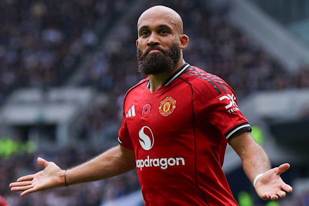 ไบรอัน เอ็มเบอูโมในการเฉลิมฉลอง