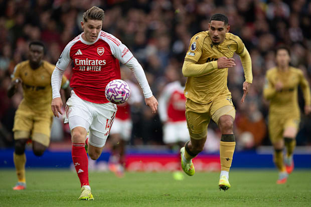 วิคเตอร์ เยอเคอเรส (ซ้าย) และแม็กซองซ์ ลาครัวซ์