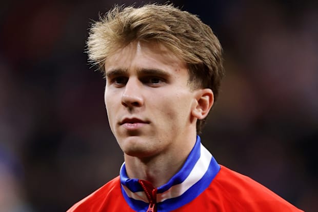 Pablo Barrios looking boyish.