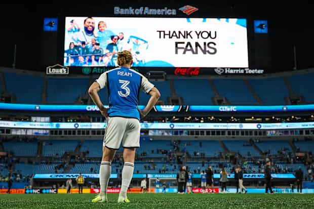 Tim Ream looking downcast.