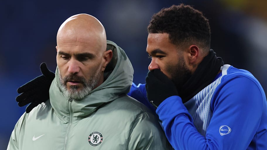 Enzo Maresca (left) and Reece James in discussion.