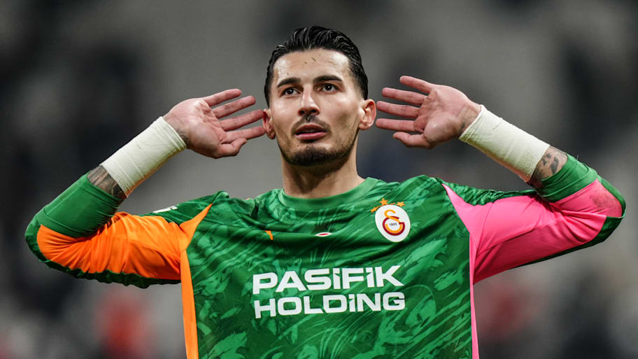 Uğurcan Çakır celebrating.