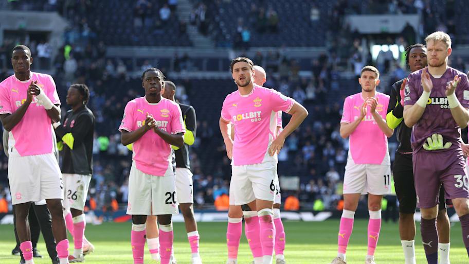 Southampton players looking glum.