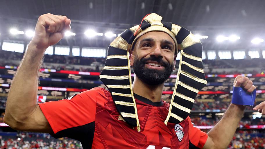Mohamed Salah celebrating.