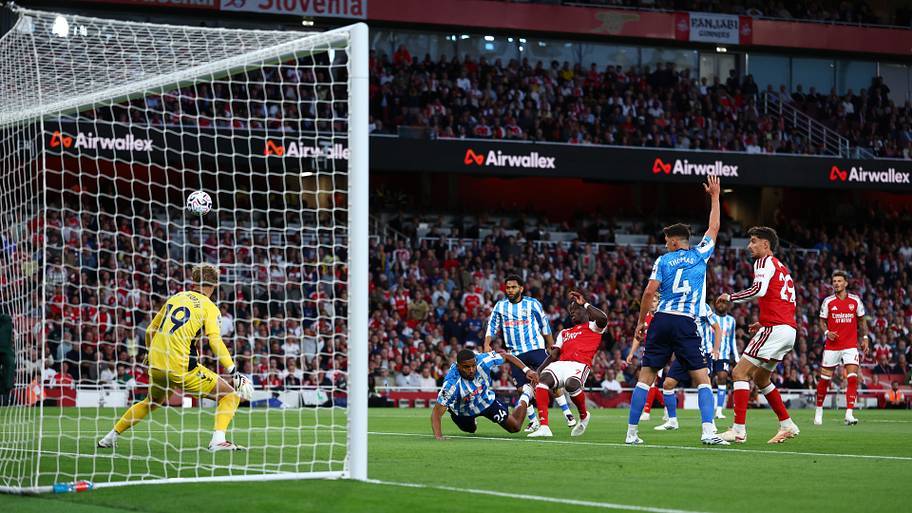 Arsenal at a corner.