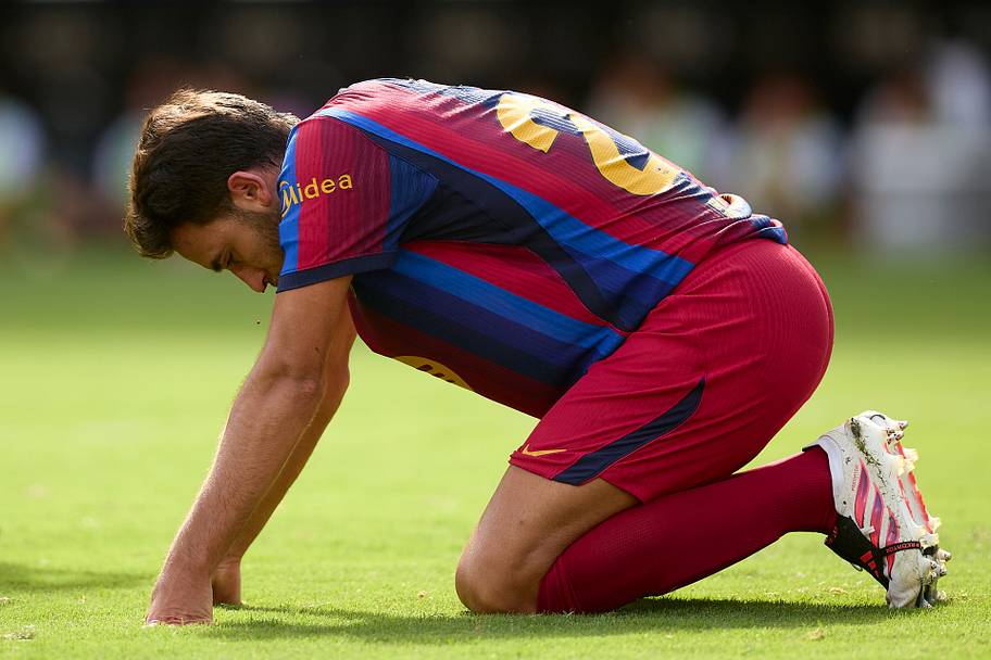 Eric Garcia hunched over.