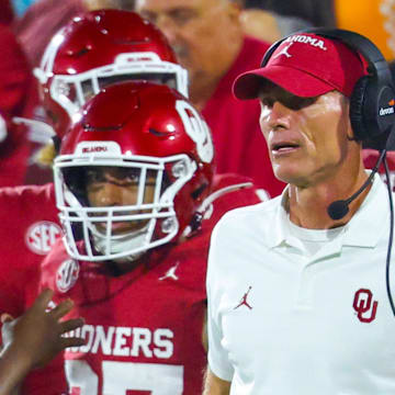 Oklahoma Sooners head coach Brent Venables at Tennessee