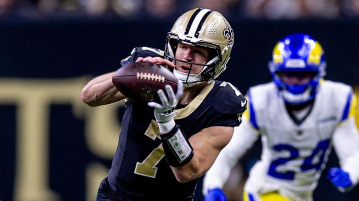 New Orleans Saints tight end Taysom Hill faces the Tennessee Titans in Week 17.