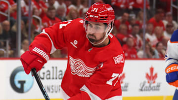 Edmonton Oilers v Detroit Red Wings