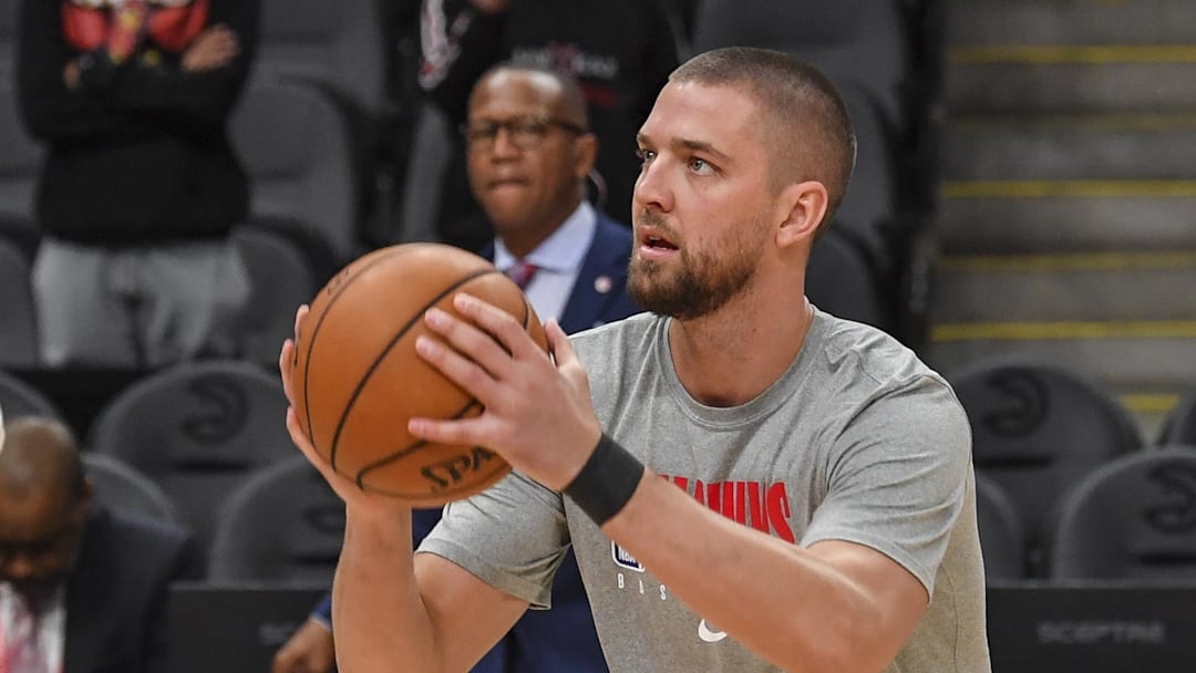 Nov 25, 2019; Atlanta, GA, USA; Atlanta Hawks forward Chandler Parsons (31) warms up on the court prior to the game against the Minnesota Timberwolves. at State Farm Arena. Mandatory Credit: Dale Zanine-Imagn Images