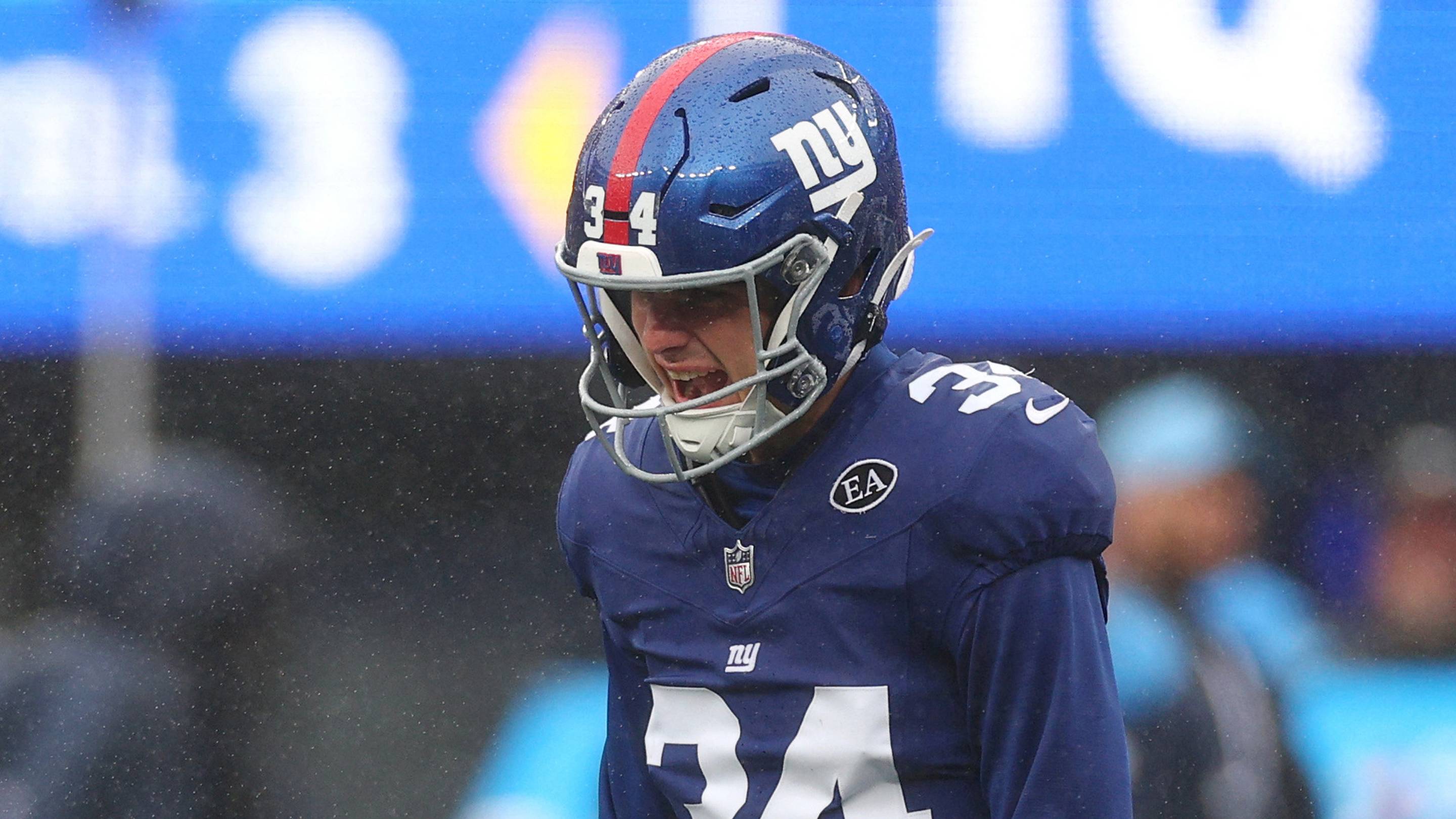 Giants Kicker Dominic Zvada Delivers One-Man Scoring Show in Win Over Titans