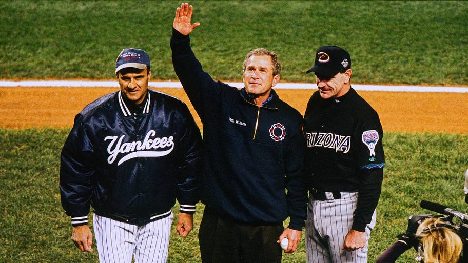 Yankees manager Joe Torre, U.S. President George W. Bush and Diamondbacks manager Bob Brenly before 2001 World Series Game 3
