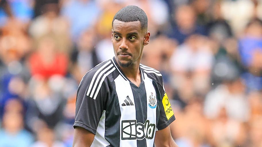 Alexander Isak continues to train away from Newcastle. | IMAGO/Pro Sports Images
