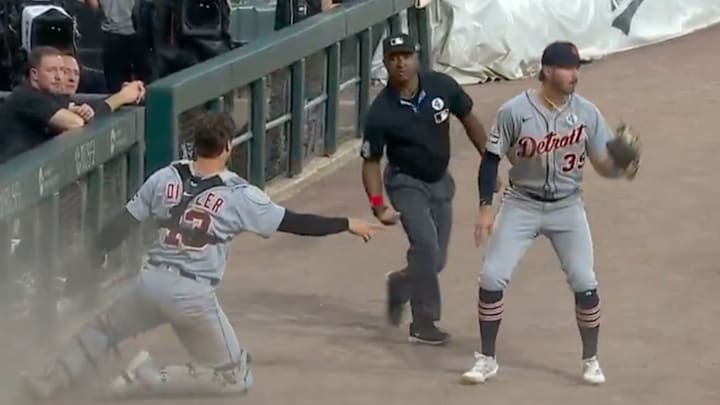 Detroit Tigers Combine for Seemingly Impossible and Lucky Juggling Catch