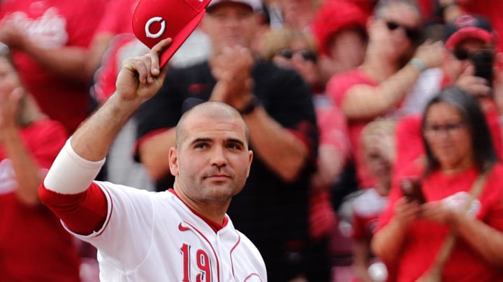 Sep 24, 2023; Cincinnati, Ohio, USA; Cincinnati Reds first baseman Joey Votto (19) acknowledges the crowd after the game against the Pittsburgh Pirates at Great American Ball Park. Mandatory Credit: David Kohl-USA TODAY Sports