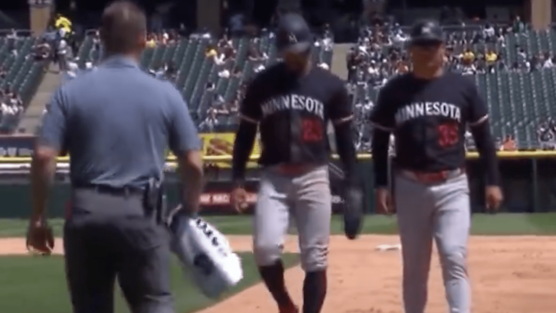 Twins Broadcast Rips Umpire for Yelling at Injured Byron Buxton for Slowly Walking Off Field