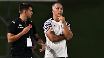 Felipe, a princípio, permanece como diretor técnico
