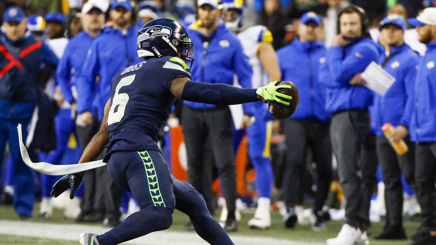 3 Free Agents Rams Could Still Sign To Boost Offseason - Vimarsana News