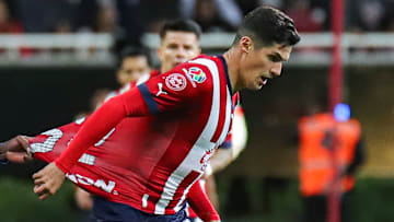 Cruz Azul busca hacerse con los servicios del delantero Jesús 'Tepa' González de Chivas, quien salió campeón con el Tapatío de la Liga de Expansión.