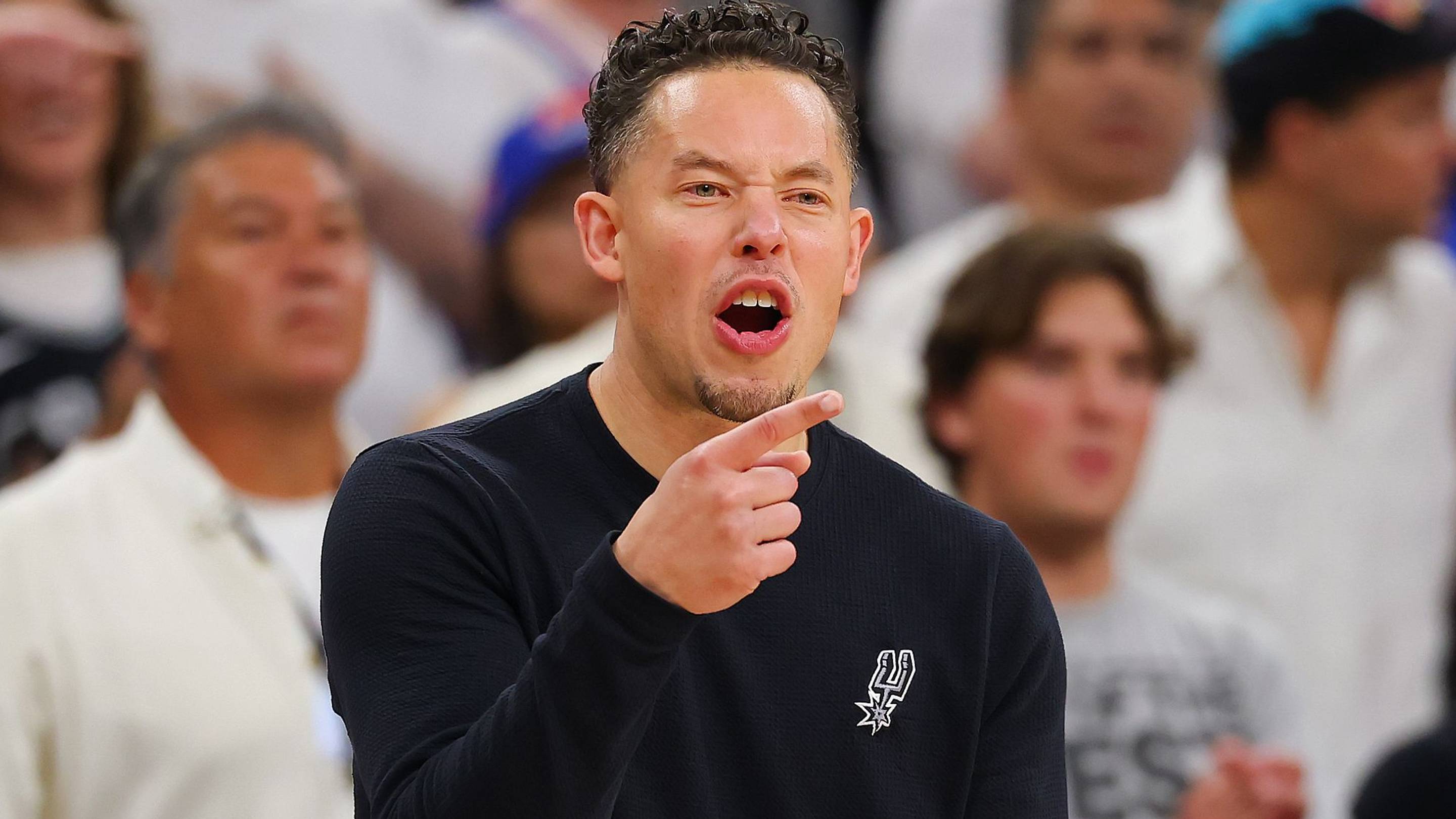 The Spurs had four quarters of problems to fix before Wembanyama’s last shot mattered