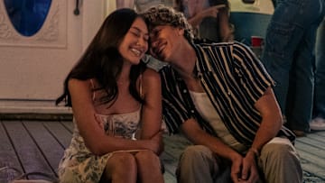 Belly (Lola Tung) and Jeremiah (Gavin Casalegno) in THE SUMMER I TURNED PRETTY season 3