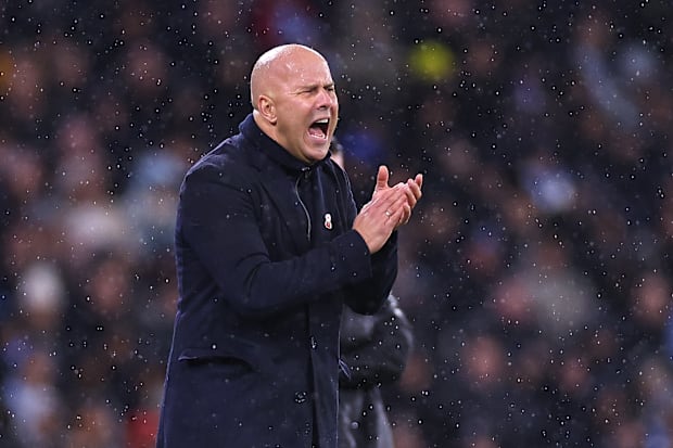 อาร์เน่ สล็อต กำลังตะโกน