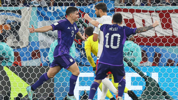 Messi celebró el gol de Julián Álvarez