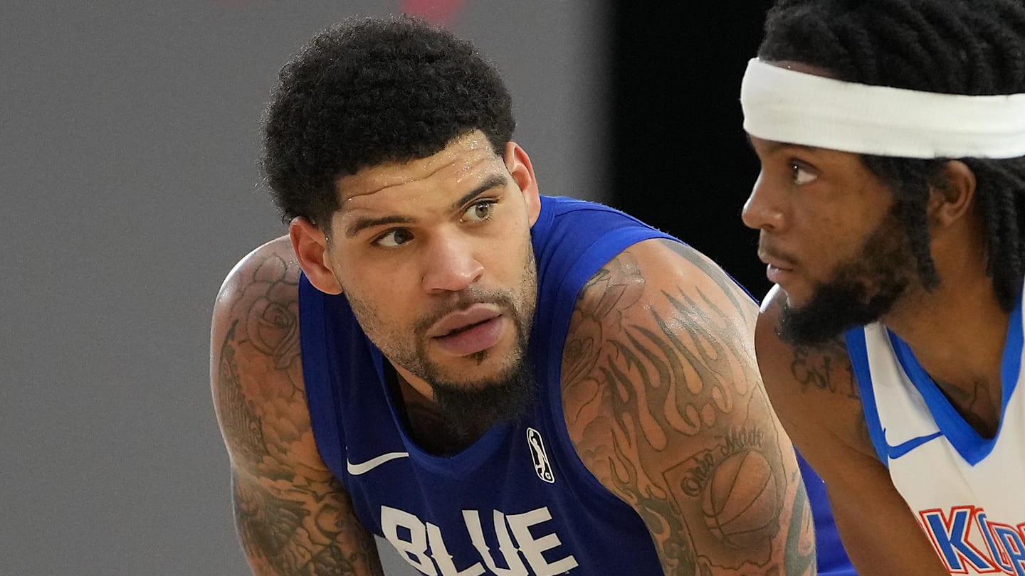 Lakers Sign Jarron Cumberland to Training-Camp Deal