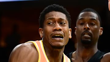 De'Andre hunter finds himself with the ball surrounded by defenders