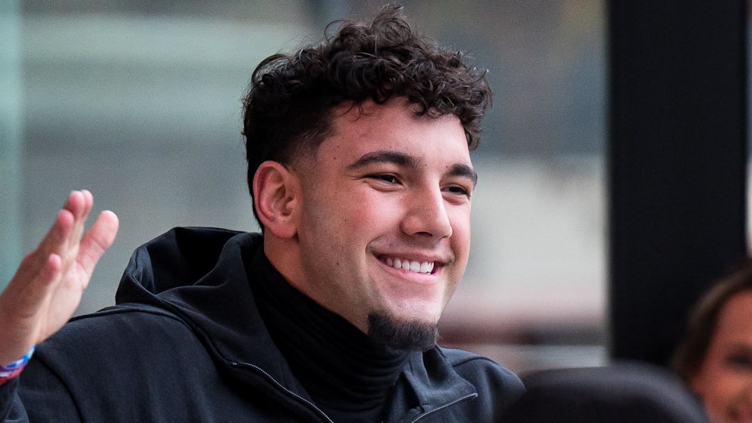 Dylan Raiola oregon ducks quarterback transfer portal nebraska cornhuskers dante moore dan lanning big ten schedule autzen