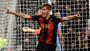 Dean Huijsen é o primeiro reforço do Real Madrid para 2025/26
