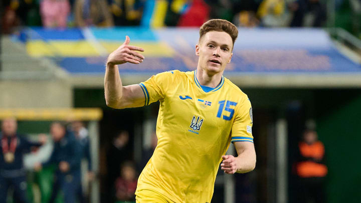 Viktor Tsygankov et l'Ukraine entrent dans la compétition contre la Roumanie Viktor Tsygankov et l'Ukraine entrent dans la compétition contre la Roumanie