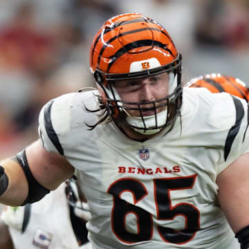 Cincinnati Bengals guard Alex Cappa plays during a game.
