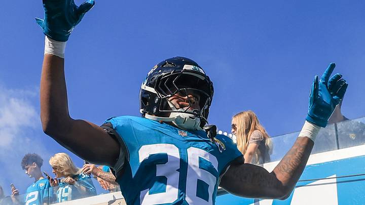Los Angeles Chargers v Jacksonville Jaguars