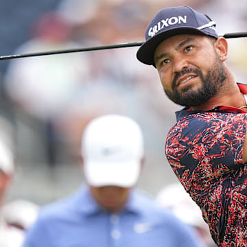 J.J. Spaun is 2 under par and one shot back at Oakmont. 