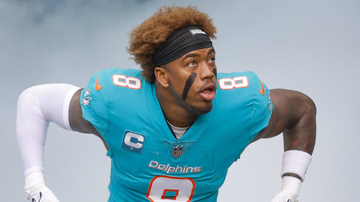 Dec 25, 2022; Miami Gardens, Florida, USA; Miami Dolphins safety Jevon Holland (8) takes the field prior to the game against the Green Bay Packers at Hard Rock Stadium. Mandatory Credit: Sam Navarro-Imagn Images Dec 25, 2022; Miami Gardens, Florida, USA; Miami Dolphins safety Jevon Holland (8) takes the field prior to the game against the Green Bay Packers at Hard Rock Stadium. Mandatory Credit: Sam Navarro-Imagn Images