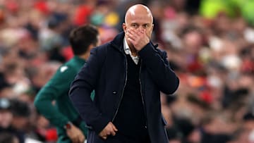 Arne Slot steht unter Druck 