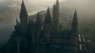 Hogwarts in a scene from Warner Bros. Pictures' fantasy adventure "FANTASTIC BEASTS: THE SECRETS OF DUMBLEDORE.”