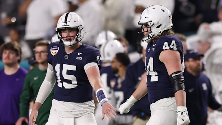 Penn State Nittany Lions quarterback Drew Allar (15) and  tight end Tyler Warren (44)