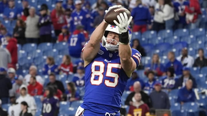 Buffalo Bills tight end Jackson Hawes (85) warms up prior to the game against the Baltimore Ravens